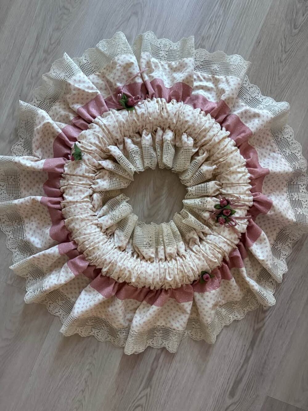 Vintage 90s Cottagecore Dusty Rose Handmade Shabby Chic Fabric Wreath 28”